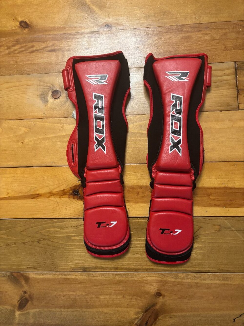 RDX Aura Plus T-17 Shin Guards